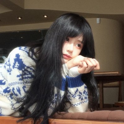 高山上的热气球